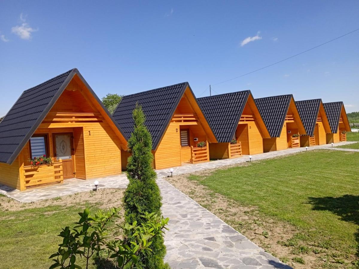 Hanul Vanatorului Gura Humorului Exterior photo