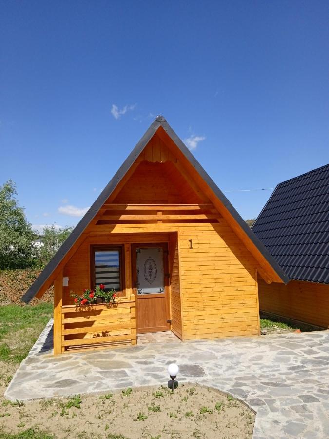 Hanul Vanatorului Gura Humorului Exterior photo